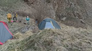 Наш палаточный лагерь в дикой природе  неподалеку от Бермамыта