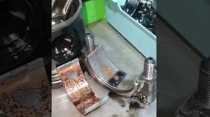 Почему на двигателе необходимо менять масло даже если он его Жрёт литрами
