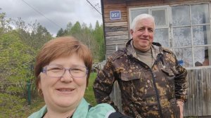 Досадила семена в теплице. Повесили рыбу. Обход сада.