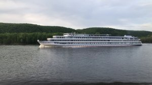 т/х ФЁДОР ДОСТОЕВСКИЙ в Самарской Луке