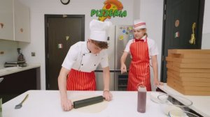 Я Превратил Свой Дом в Пиццерию! 😊 🍕