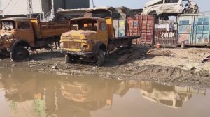 Пакистанская реставрация старого грузовика Мерседес