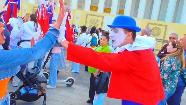 Люся в Лужниках. смотреть онлайн