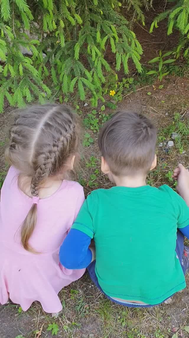 Прогулочка по посёлку...💐🤗🌞🌳 смотреть онлайн
