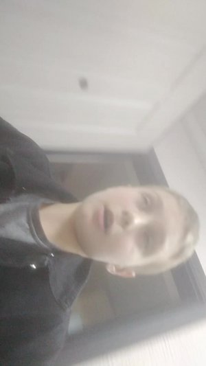 слежу за макаром
