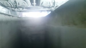под машиной