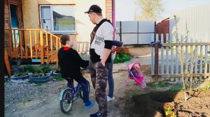 15-05-2026/ Игнат пришёл в гости.Я купила туфли новые.Покраска волос.Садим цветы.