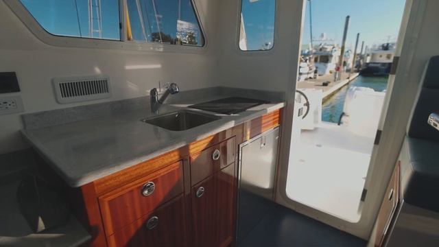 Lindell Yachts 38  Walkthrough _ Pilothouse Fishing Yacht Made In Washington _ Sportfishing Yacht