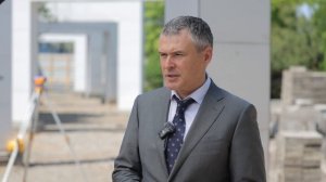 К созданию новых пешеходных дорожек приступили в сквере Городов-побратимов Владивостока.