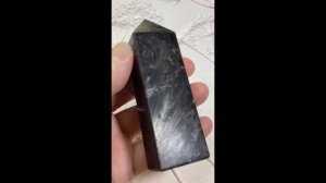 Нуумит. Арфведсонит столбик