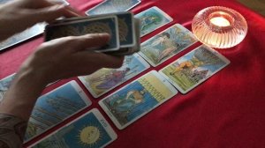 Какой мужчина хочет увидеть вас? Гадание Таро