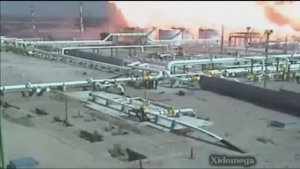 Мощный взрыв на заводе в США