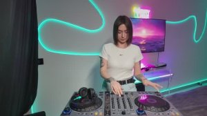 Menestralia - Melodic Techno & Progressive House   Indie Dance [Room Podcast] #33