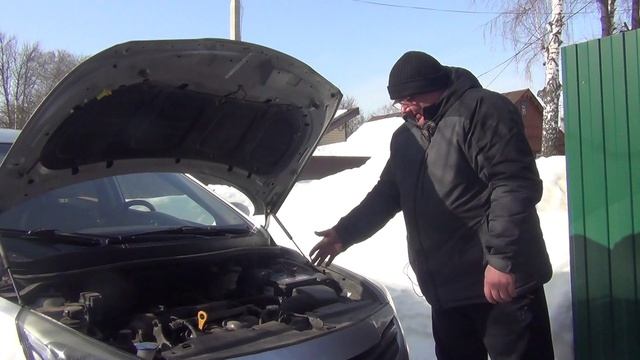 Замена воздушного фильтра двигателя в Hyundai Solaris