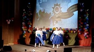 Танец «Попурри на песни военных лет» - группы «Фантазия» и «Кидсбэнд»