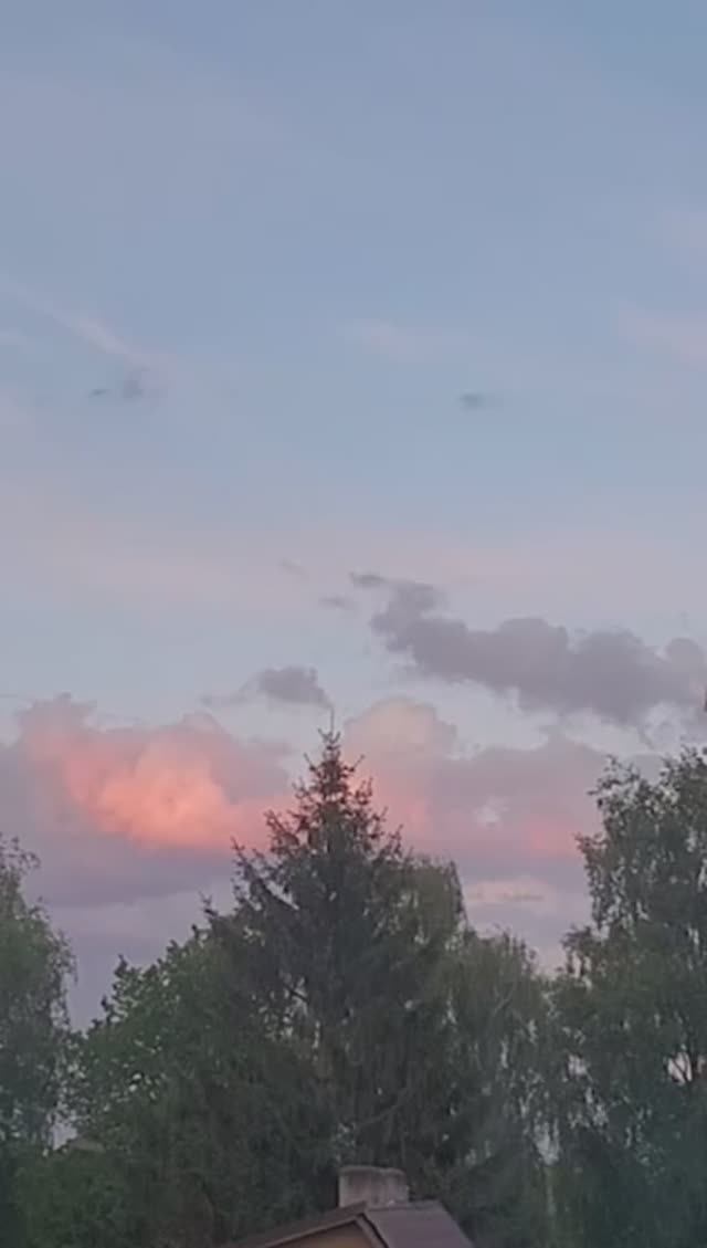 Какая красота сегодня на небе в Калининграде🤗 смотреть онлайн