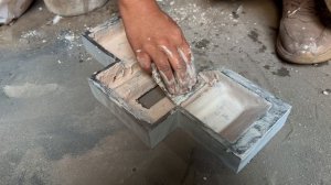 Производство станков для резки алюминия в Пакистане на ленточнопильном станке.