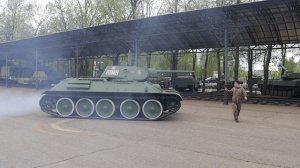 Т-34 в движении