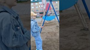 Mama and Stefa. Играю с подругой Алиной.
