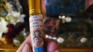 Иконы Богородица Айа Напа и миро на чудотворной иконе и поясе