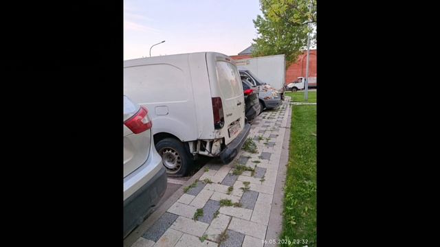 Старое авто в моем дворе