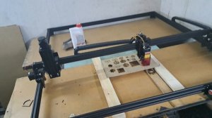 Сборка и первый тест лазерного гравера FEUNGSAKE 11 Вт с рабочей зоной 1000x1000mm