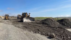 Caterpillar D8R Dozer, Cat 140G Grader & Hamm Tandem Roler In Action - Sotiriadis⧸Labrianidis