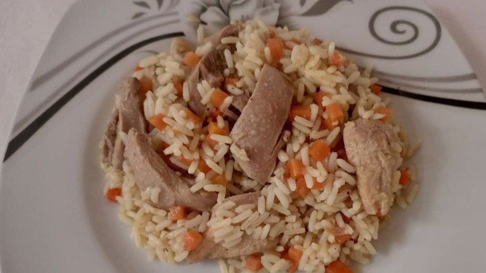 Простой плов с курицей и чесноком смотреть онлайн