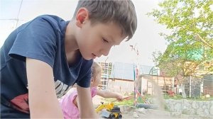 Кто ниже прокопает ЯМУ получит 1000$