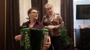 ,,как похожа я стала на мать,, сл .В.Карпицкая  муз.и исп Валентина К.Татьяна Г.