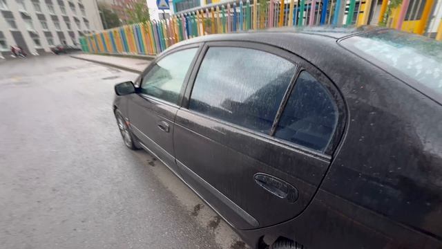 TOYOTA AVENSIS смотреть онлайн