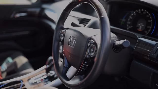 Honda Accord (CR)