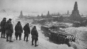 На дне горных озер показались металлические бункеры прошлой цивилизации