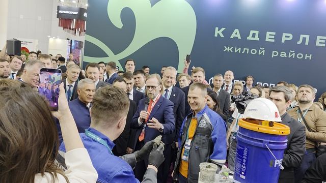 Рустам Минниханов на экономическом форуме Россия — Исламский мир KazanForum 2026