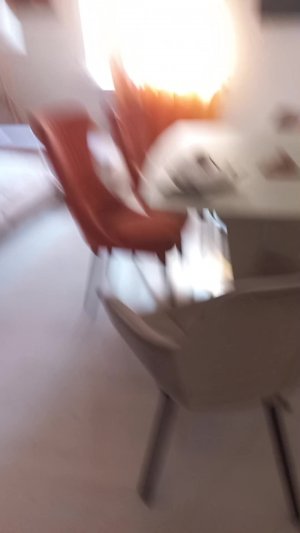 няня