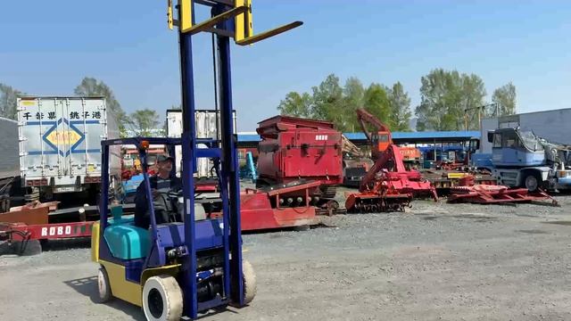 Komatsu FD15 2002 г.  подъем 3м г/п 1500 кг,