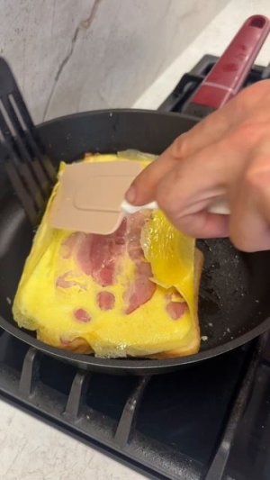 Вкусный и быстрый завтрак: горячий сэндвич за 5 минут
