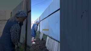Обзор нового помощника, весенние работы в огороде всей семьёй #уралочка #измельчитель #грядки