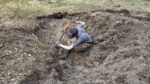 Вернулся докапывать рассыпуху серебра! Шурф фундамента, коп, монеты.
