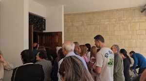 Крестный ход с иконами и десницей святого Ефрема Нового чудотворца