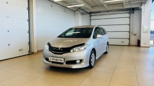 Toyota Wish, 2015 год