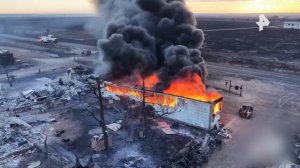 Пожар на площади почти 6 тысяч гектаров полностью разрушил железнодорожный мост в Техасе

Вспышка по