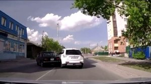 Авария на улице Гусарова в Омске 8 мая 2026 года