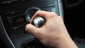 КАК ПРАВИЛЬНО ПОВЫШАТЬ ПЕРЕДАЧИ НА МЕХАНИКЕ!? ТОНКОСТИ И РЕКОМЕНДАЦИИ ПО ОБОРОТАМ ДВИГАТЕЛЯ!