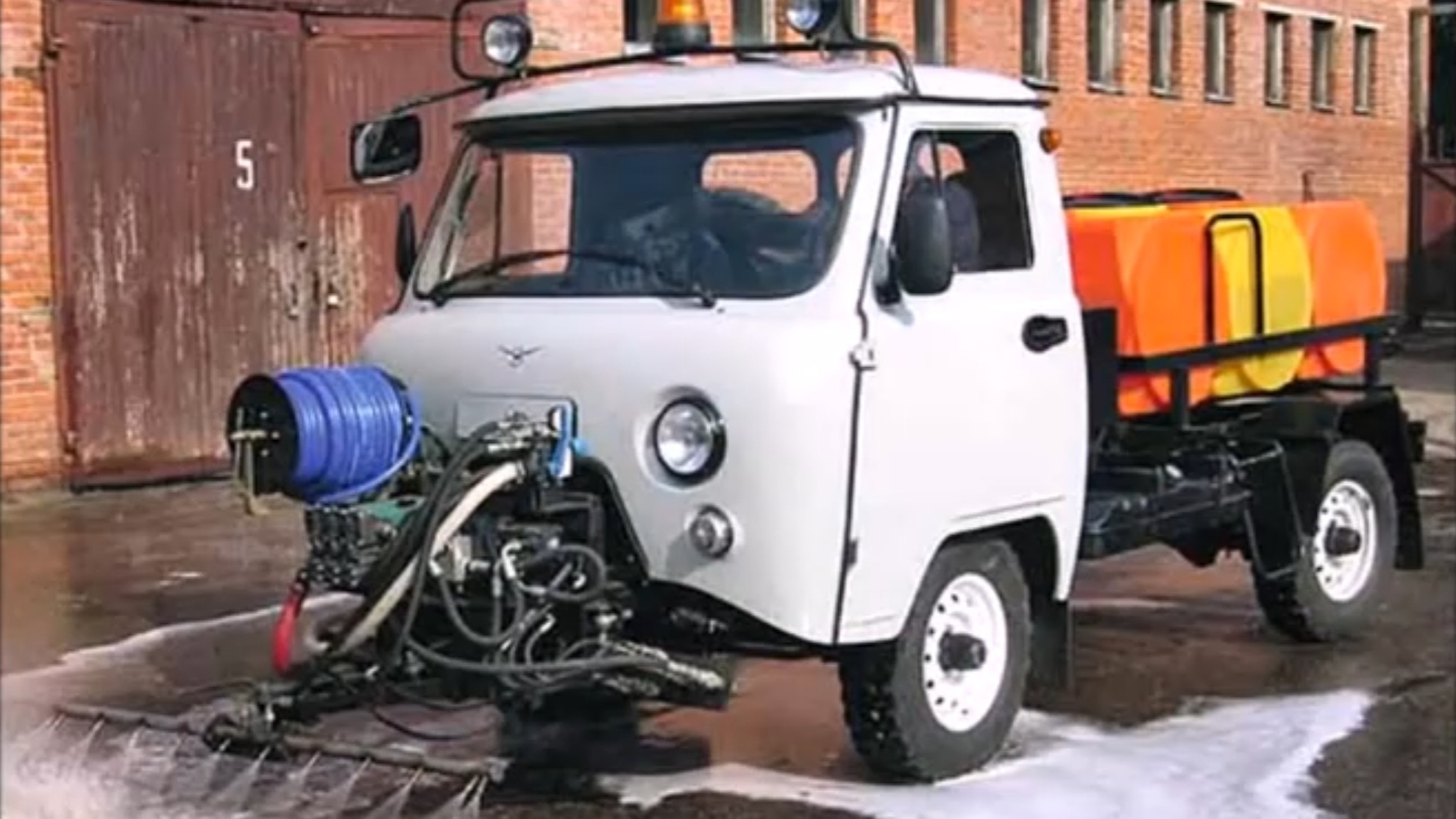 #1060. УАЗ 452 4Х4 "УБОРЩИК" (АВТО БЛОГ 2014)