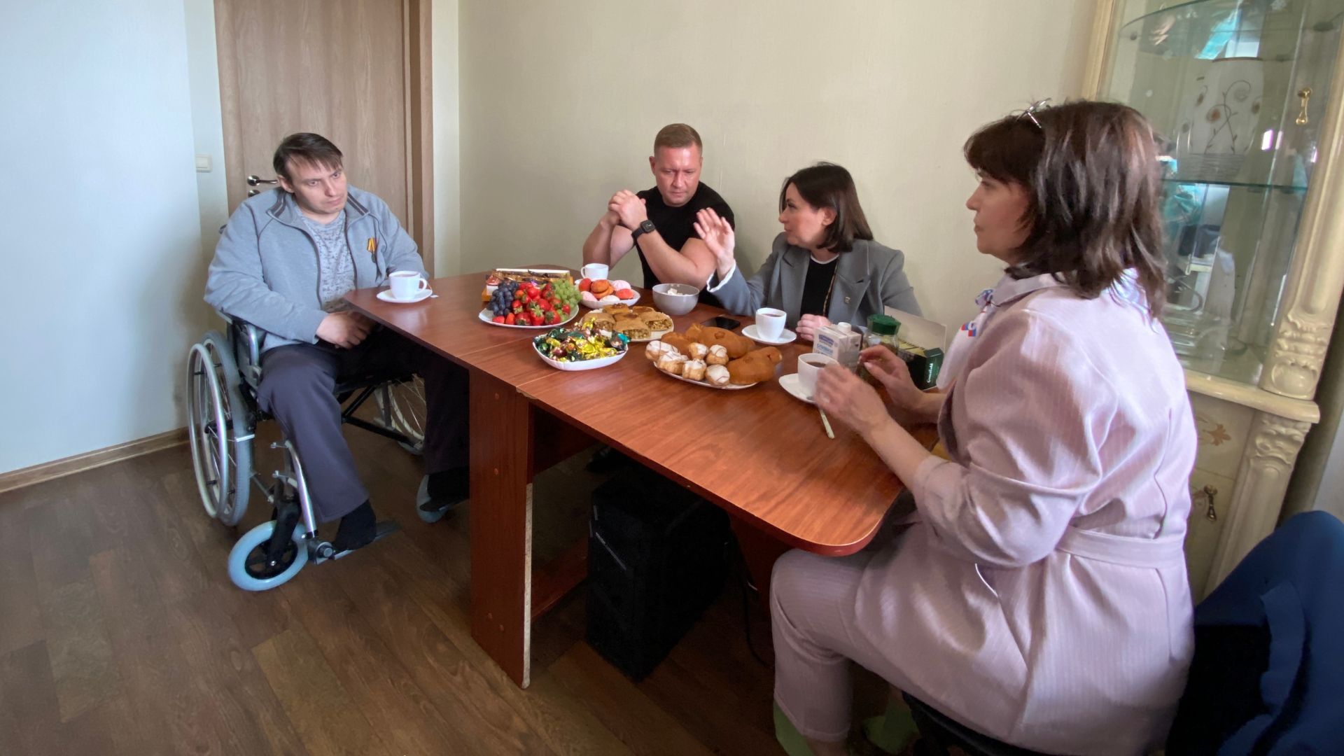 Михаил Ждан навестил участника СВО Дмитрия Куркова