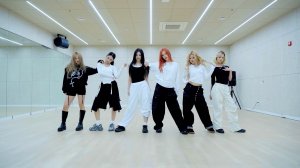 UNCHILD 'UNCHILD' Dance Practice Mirorred