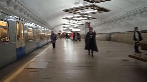 В погоне за  тематическими поездами на Серпухова Тимирязевской линии метро.(2 серия)