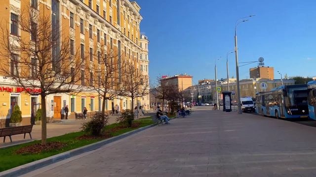 Красивые русские девушки на фоне сталинских высоток и Крымского моста 😍