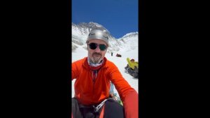 Руководитель  экспедиции Клуба 7 Вершин Александр Абрамов отказывается от идеи голодного восхождения